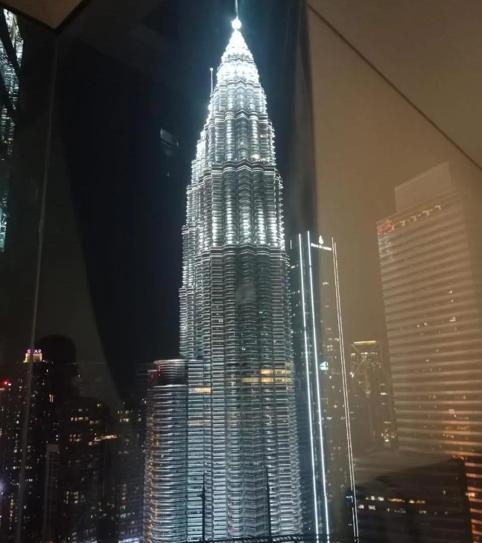 Apartment Sky Suites Klcc By Near Petronas Twin Tower Kuala Lumpur