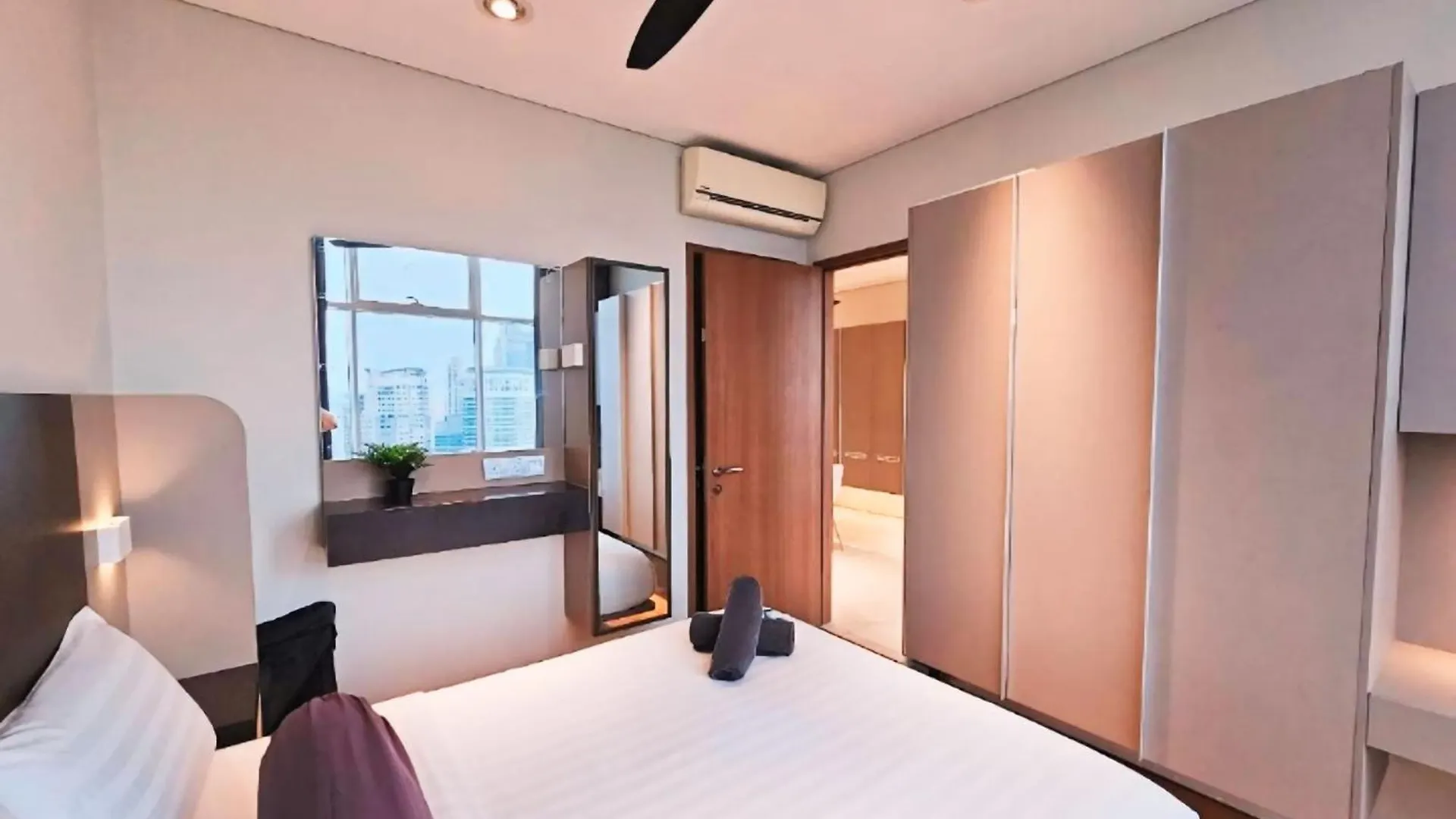 Sky Suites Klcc By Near Petronas Twin Tower Kuala Lumpur Apartment